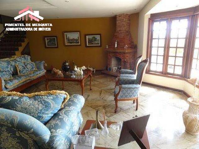 #215 - Casa para Venda em Niterói - RJ